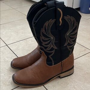 Kids Brown & Black Western Pull-On Cowboy Boots with Embroidered Shaft